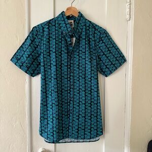 Kennington Los Angeles • Whimsical Vine in Teal Shirt